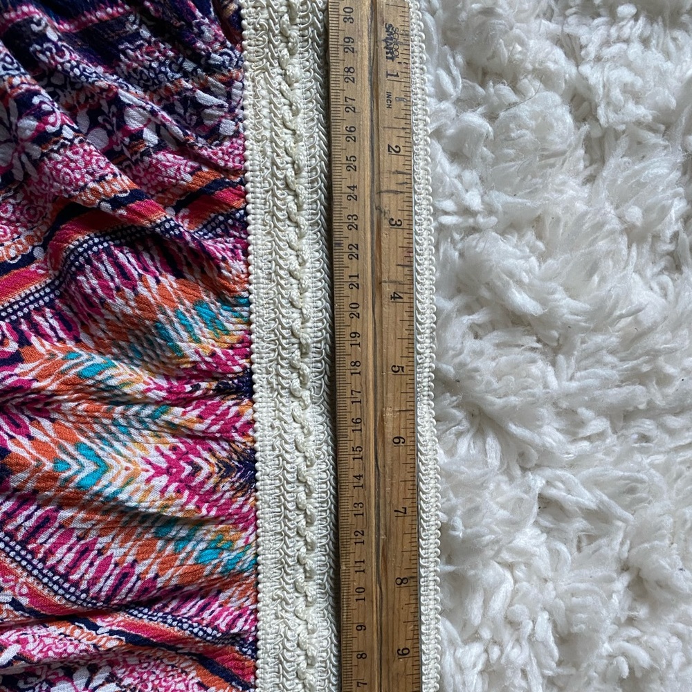 Patterned Shorts - Picture 4 of 9